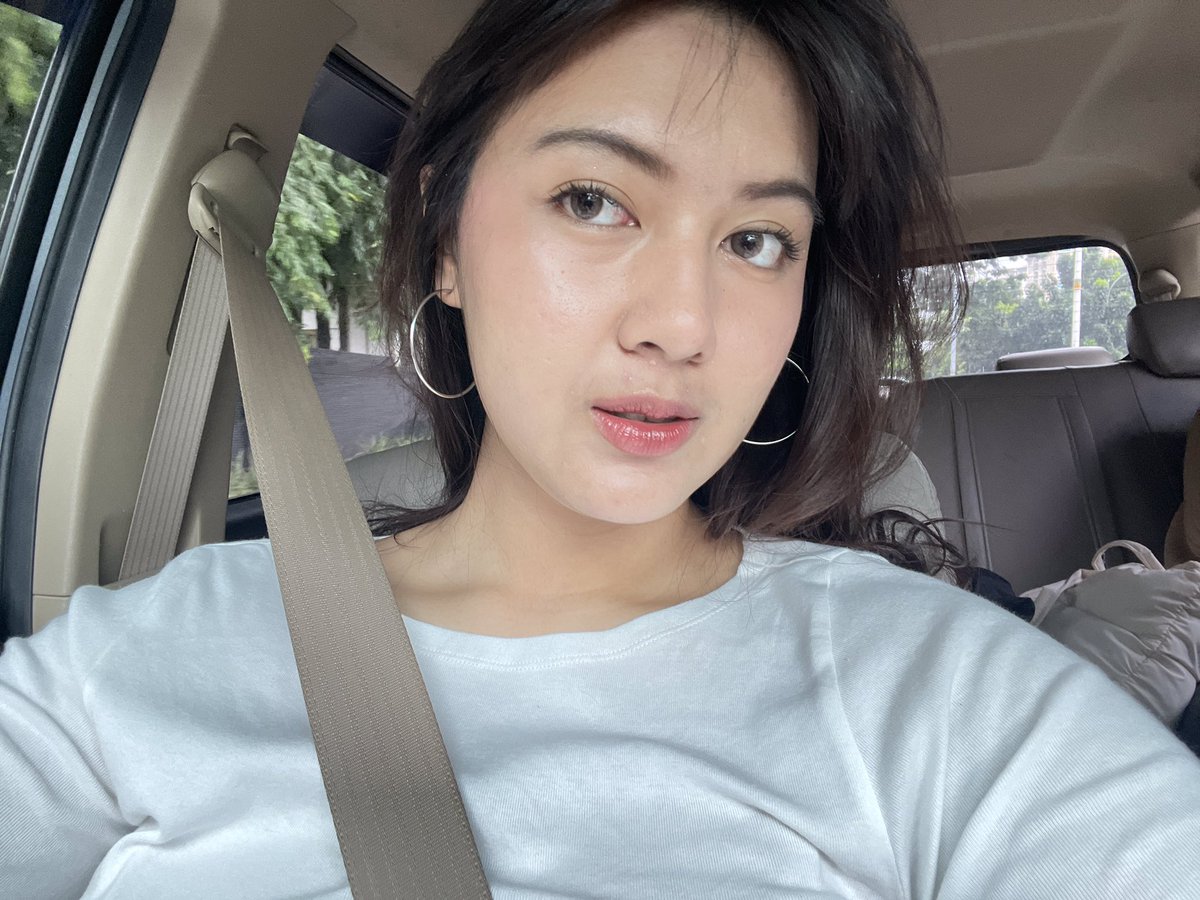 vannesye tweet media