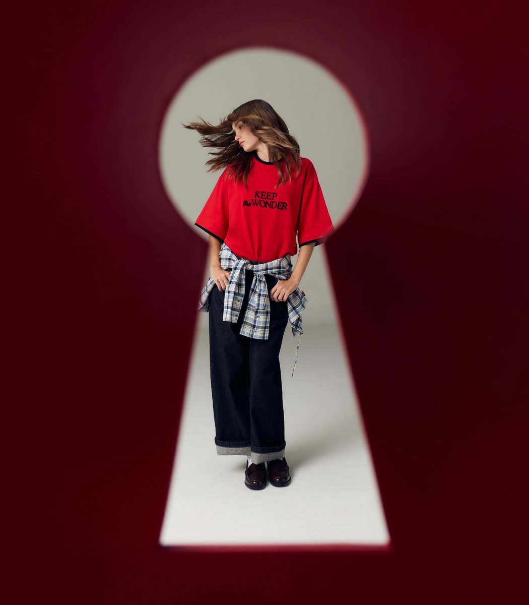 AlwayswonderCo's tweet image. Connection lives in what remains steady. This is how we Keep the Wonder.

Arriving January 29, 2026, at 11:27 AM (GMT+7).
Available on AlwaysWonder’s official website &amp;amp; LINE Shopping.

#KeepTheWonder #AlwaysWonderWithKeepSilent #AlwaysWonder