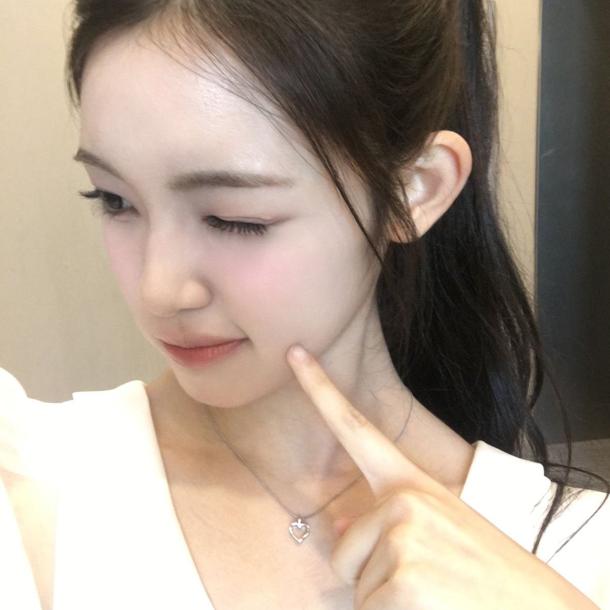 hayoona_starvs's tweet image. 𝒽abits  that  kept  me  stuck  in  bmi  19  jail

      an   #edtwt   thread   🪡   🎀

   ↻  +  ♡  appreciated  .ᐟ