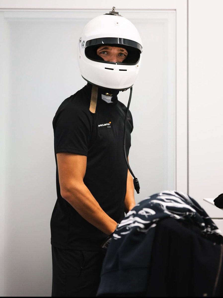 NorrisFiles's tweet image. 📸 | Lando de vuelta en el MTC!
