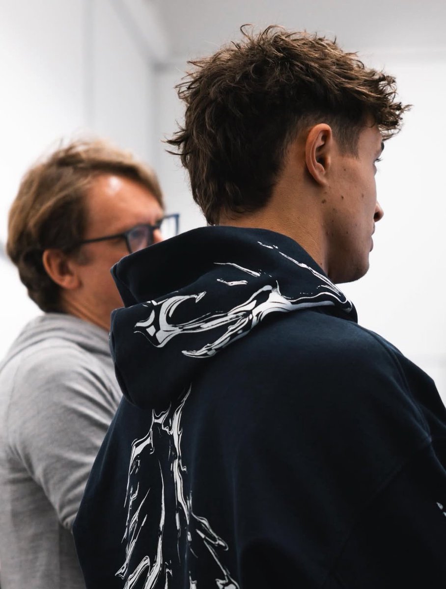 NorrisFiles's tweet image. 📸 | Lando de vuelta en el MTC!