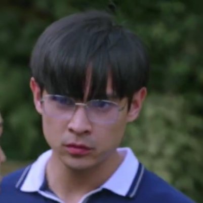 _azrdlael's tweet photo. anyare sa bangs mo nhak? 😭 #sorryralph https://t.co/xVKGr0vYRs