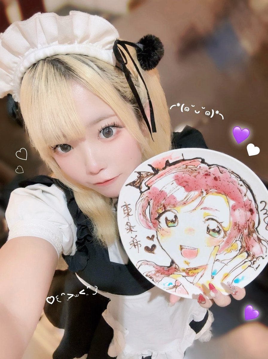 お絵描きが得意なメイドです♪