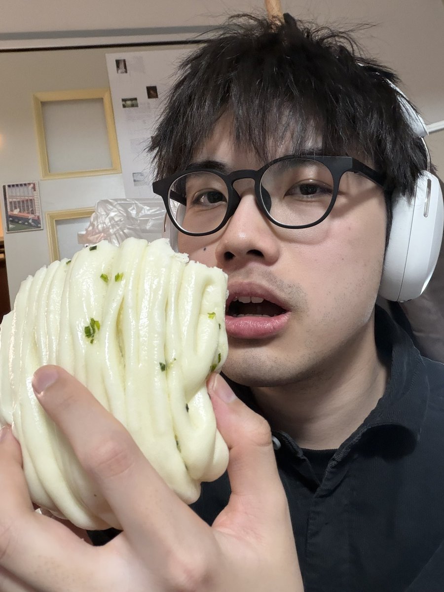 まいひこたっず tweet media