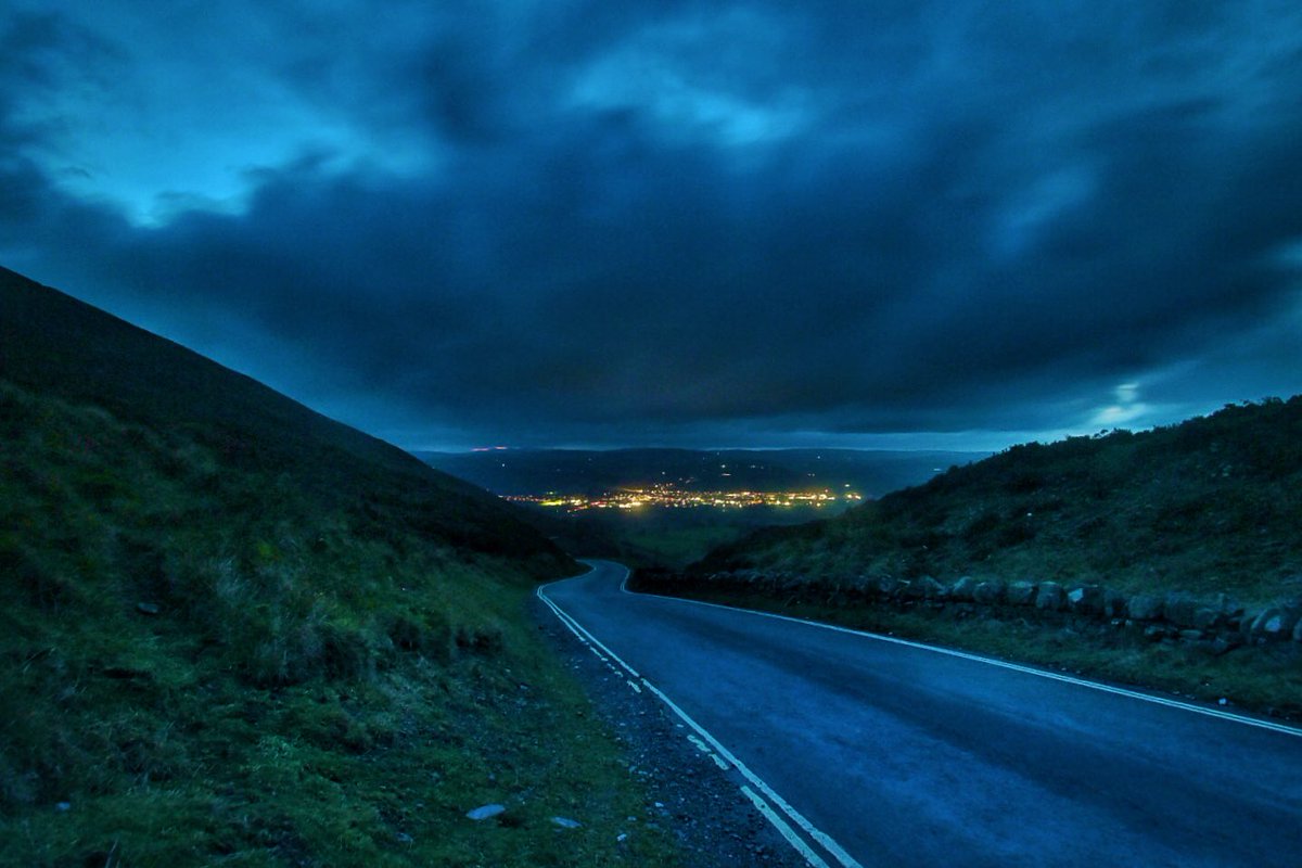 Phillip70952151's tweet photo. #landscape #photography at #moelfamau in #northwales #dramaticskies #longexposure #nikonz6iii #tamronlens #gradfilter #rural https://t.co/f3z0Ph9DuO