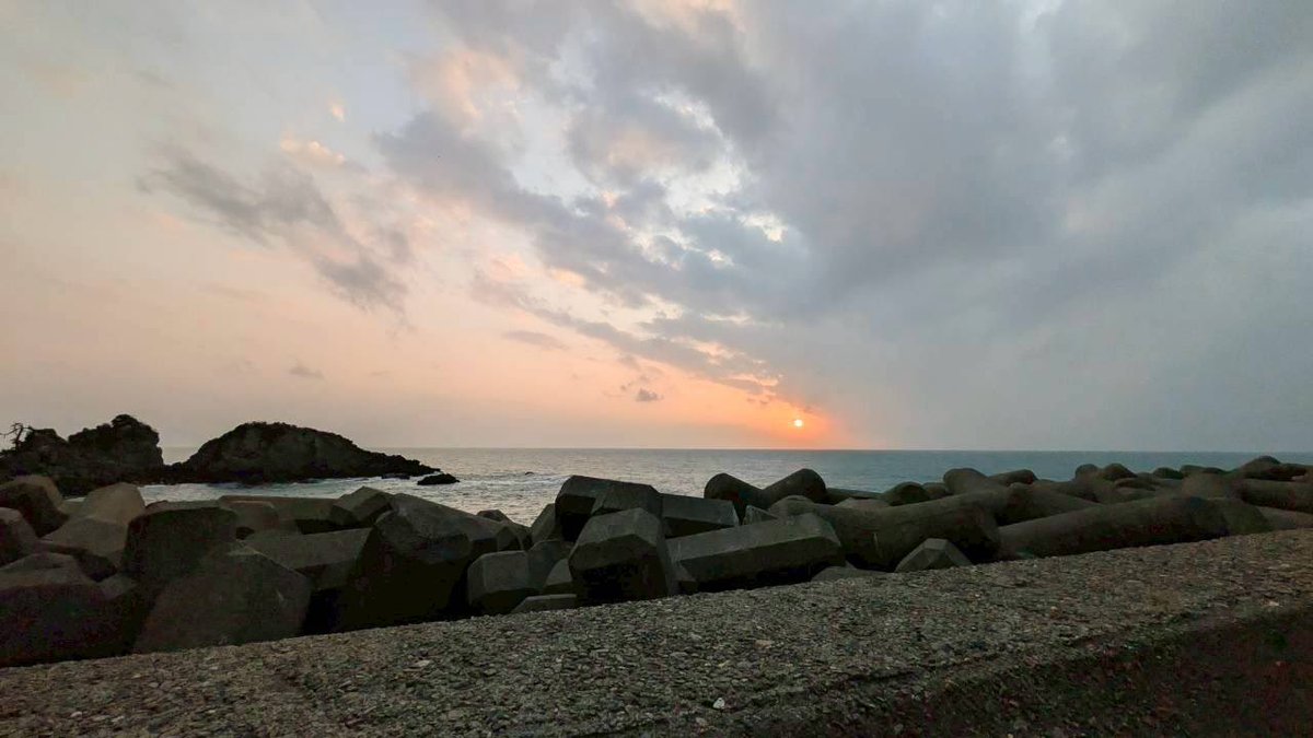 1月22日(木)Satoimoオープンしてまーす！

今日はサトシひとり営業でーす！

ご来店お待ちしてまーす！