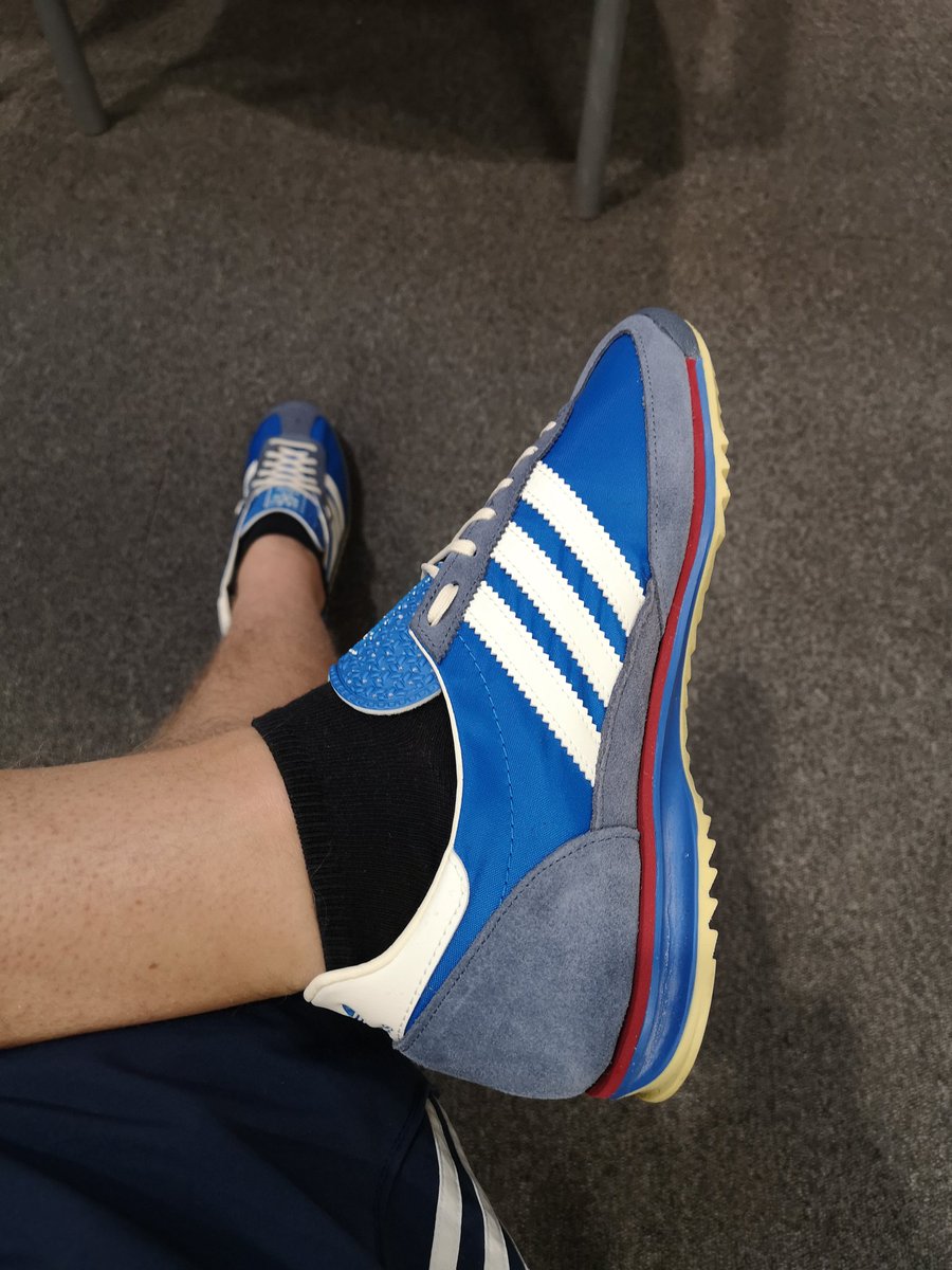 SeanWard86's tweet photo. Adidas SL72 OG on foot this morning for the Doctor's for my routine B12 Jab 💉💙🤍///🫡
#adidas #SL72 #adidasaddict #shareyourstripes #adidaslover #adicasual #threestripelife
@adiFamily_ @The_Dassler https://t.co/IbrotSkFMw