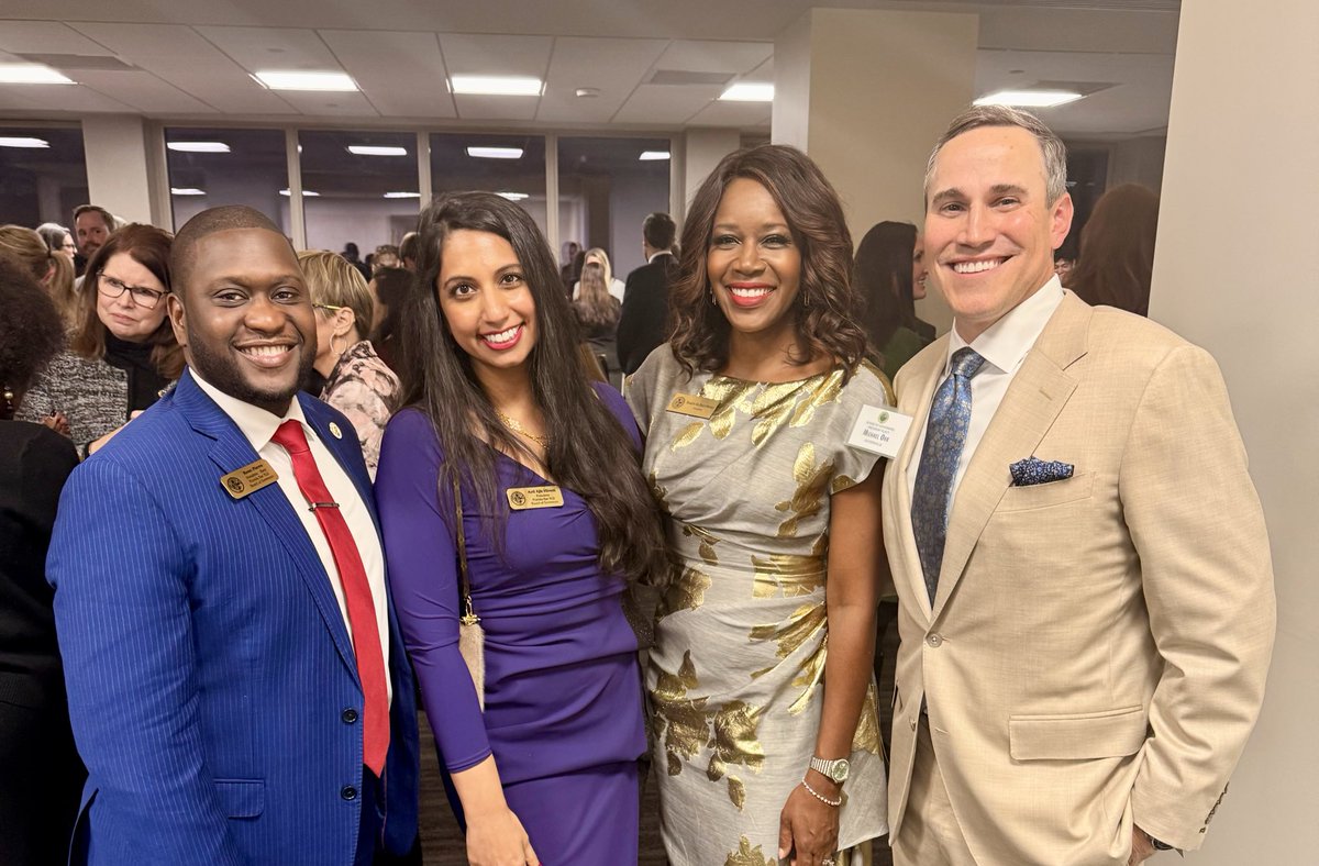 Sia Baker Barnes tweet media