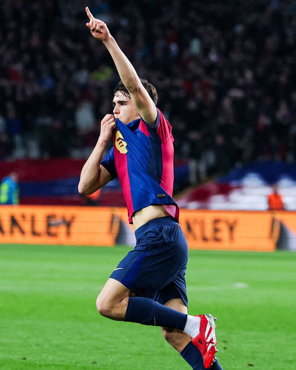 brfootball's tweet photo. —Debut at 16
—Over 100 apps
—Four trophies

One of Barça’s key stars, Pau Cubarsí, turns 19 🎂✨ https://t.co/TtcnWMCckU