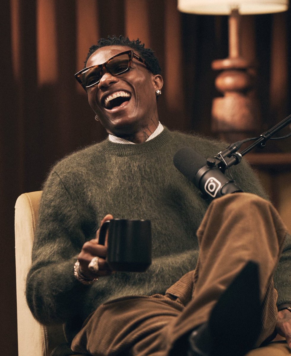 DoctorMachala's tweet image. Wizkid is the best business strategist ever liveth. Una go cry taya when Daddy MORAYO cook una beef for all FC to chop. MONEY CONSTANT.