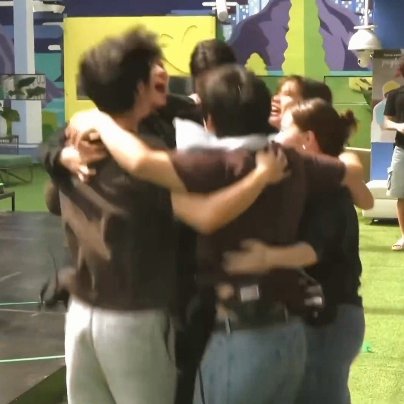 forashrave's tweet image. we believe in you, team sf!!

STRIVING FEATHERS STICK2WIN
STRIVING FEATHERS STICK2WIN