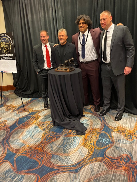 Outland Trophy tweet media