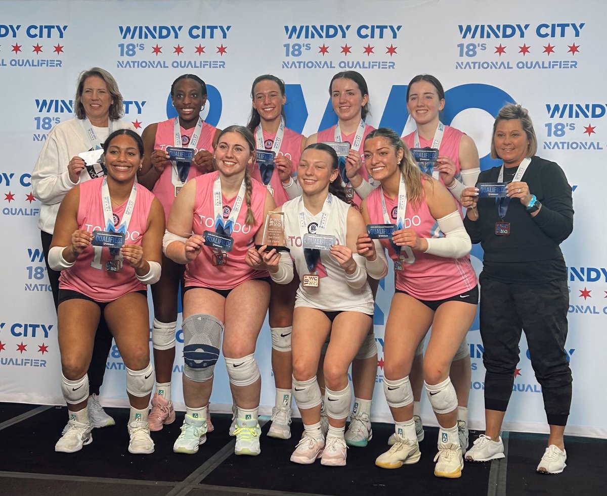 TVC17Black's tweet image. 🎟️ Open Bid Qualified! 🎟️
Girls finished 3rd at Windy City to earn their Open Bid to USAV Nationals in Reno!