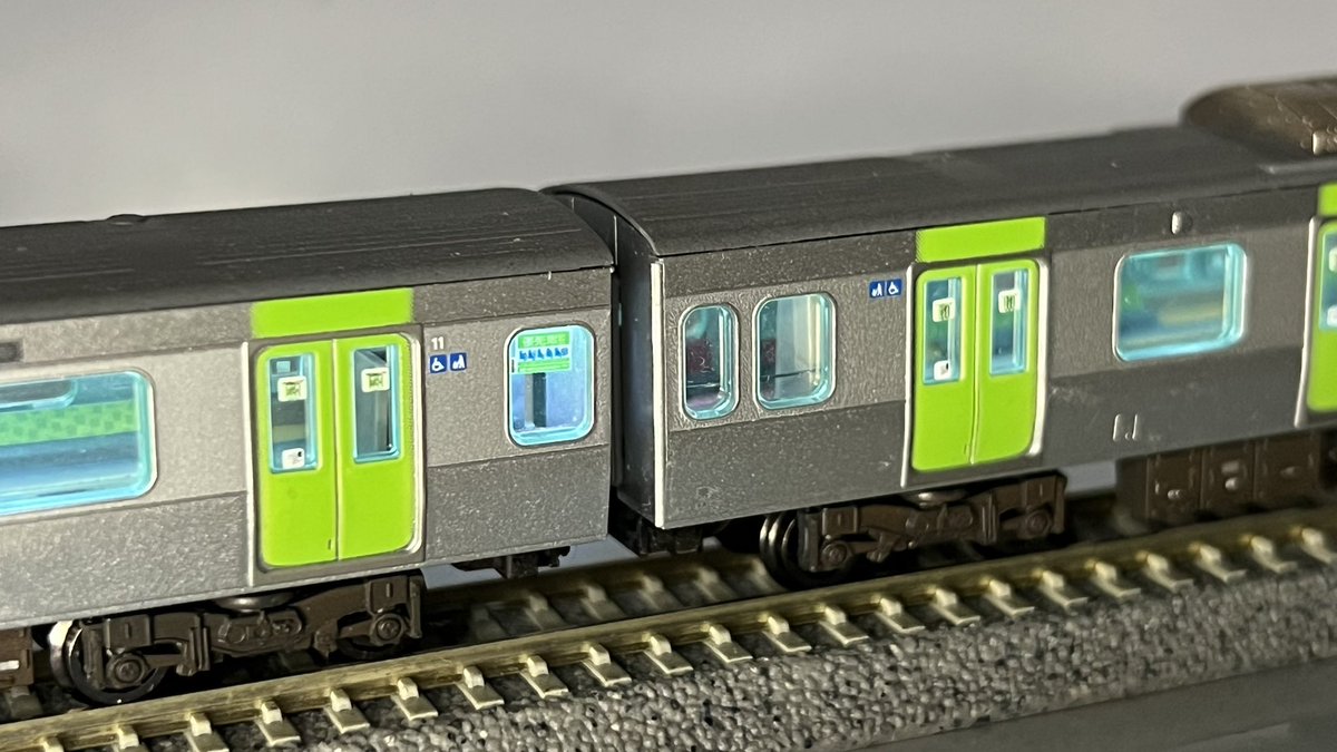 tomix限定品 E235 トウ04編成　全車TN化、室内灯組み込み施工 tomix限定品 E235 トウ04編成 全車TN化、室内灯組み込み施工 tomix限定