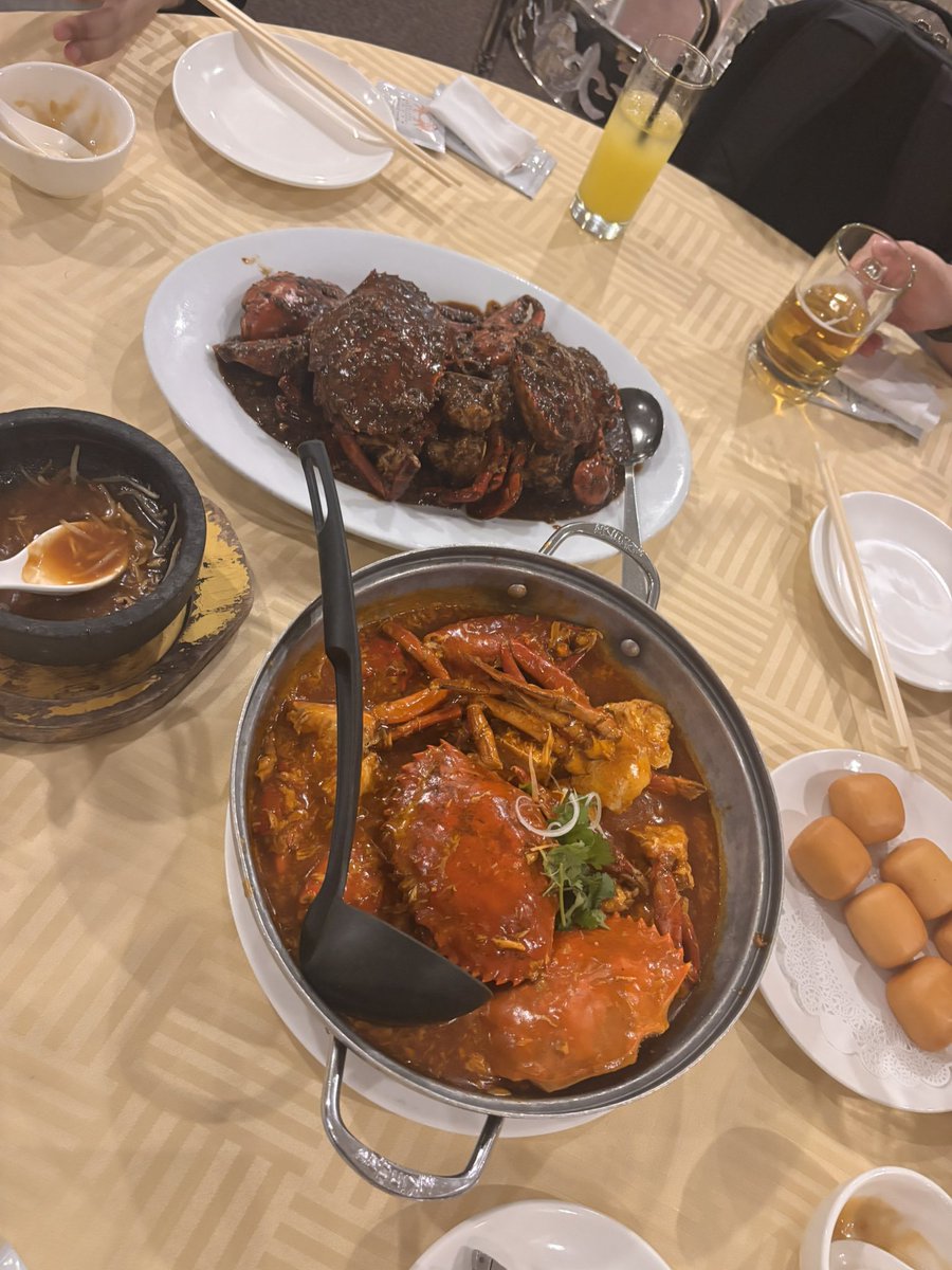 今日のチューリング飯のお三方はみなさん話が面白くて楽しい時間でした。AAAI史上初の北アメリカ大陸から進出した回は伝説に残るそうです（レセプション逆に行ってみたかった）。ありがとうございました！
<a href="/keke_034/">Kubota</a> <a href="/SSuzuki33352103/">S-Suzuki</a> <a href="/oinori1197/">つる🐤🐁🐄🐅🐇🐉🐍</a>