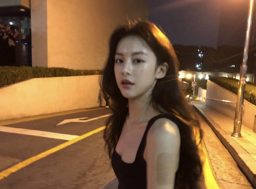 ladywitchx's tweet image. พรีเดบิ้วยุนจองแต่ละรูปคือสวยเหมือนไม่มีอยู่จริง