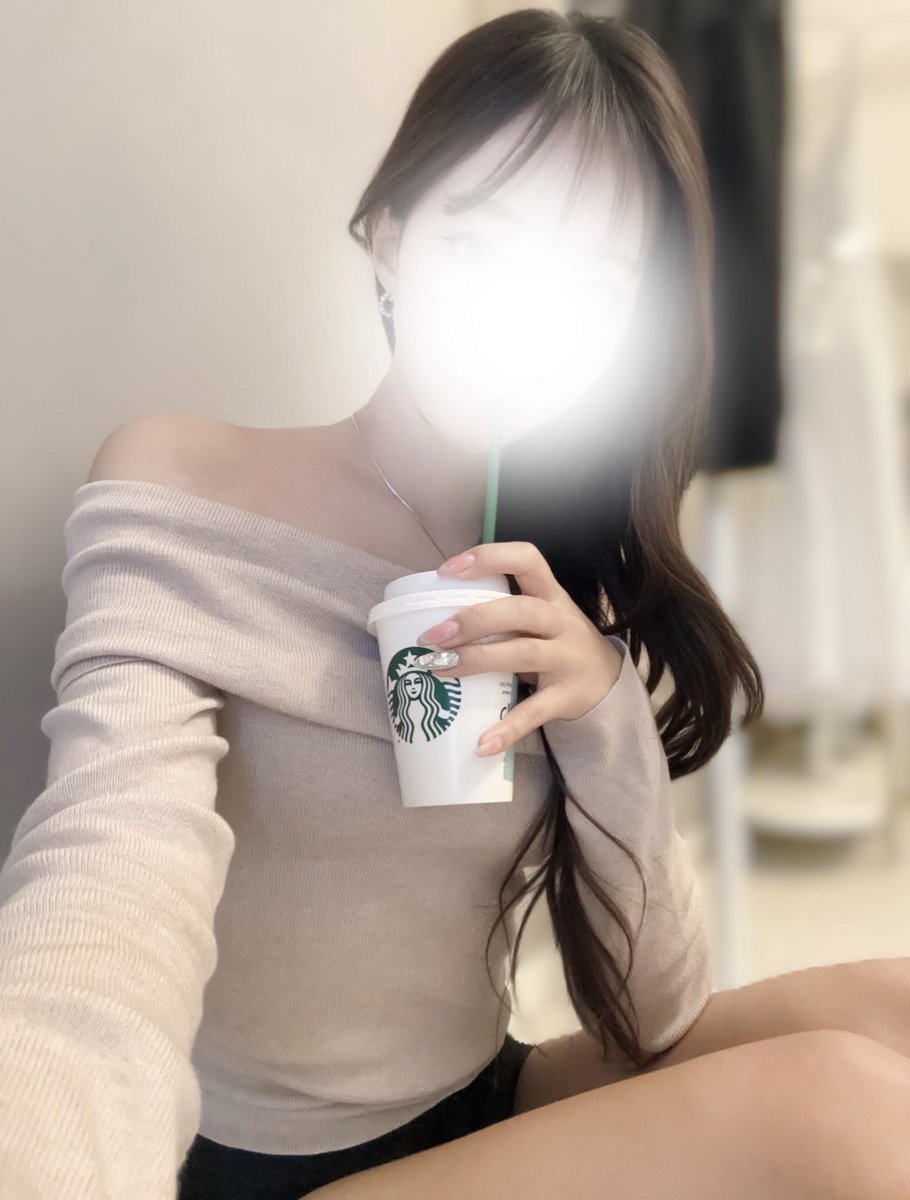 mami_mmn's tweet photo. 冬でもアイス派☕️💬🤍 https://t.co/3rXXvkPLcW