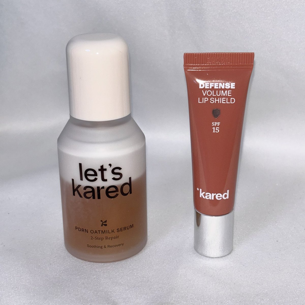 #️⃣광고
케어드 PDRN 오트밀크 앰플 세럼☕️
&amp;디펜스 볼륨 립 쉴드 카인드베이지(미출시)

#RT이벤트
#RT 해주신 팔로워 한분께 해당 세럼을 보내드려요💌

요즘 속건조와 장벽손상으로 고민하고 계신 분들이 많으실텐데요! 30만 유튜버 호호뷰티님과 공동개발로 민감성도 자극없이 사용 가능한 속건조