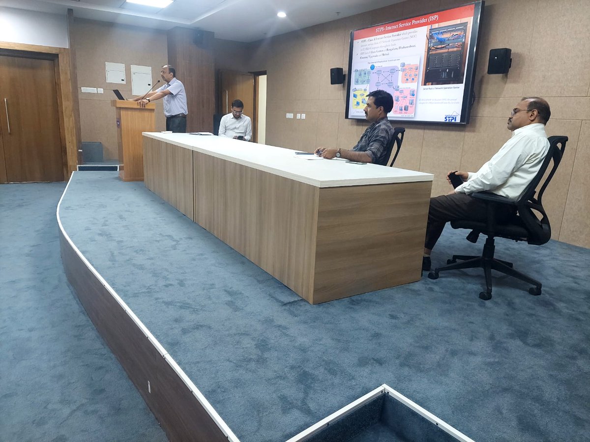STPI-Pune organized an industrial visit for the engineering students and faculties of Keystone School of Engineering, Pune  wherein they were briefed about STPI services &amp; also explained role of #STPICoEs in fostering #startupsecosystem.

<a href="/stpiindia/">STPI</a> <a href="/arvindtw/">Arvind Kumar</a>