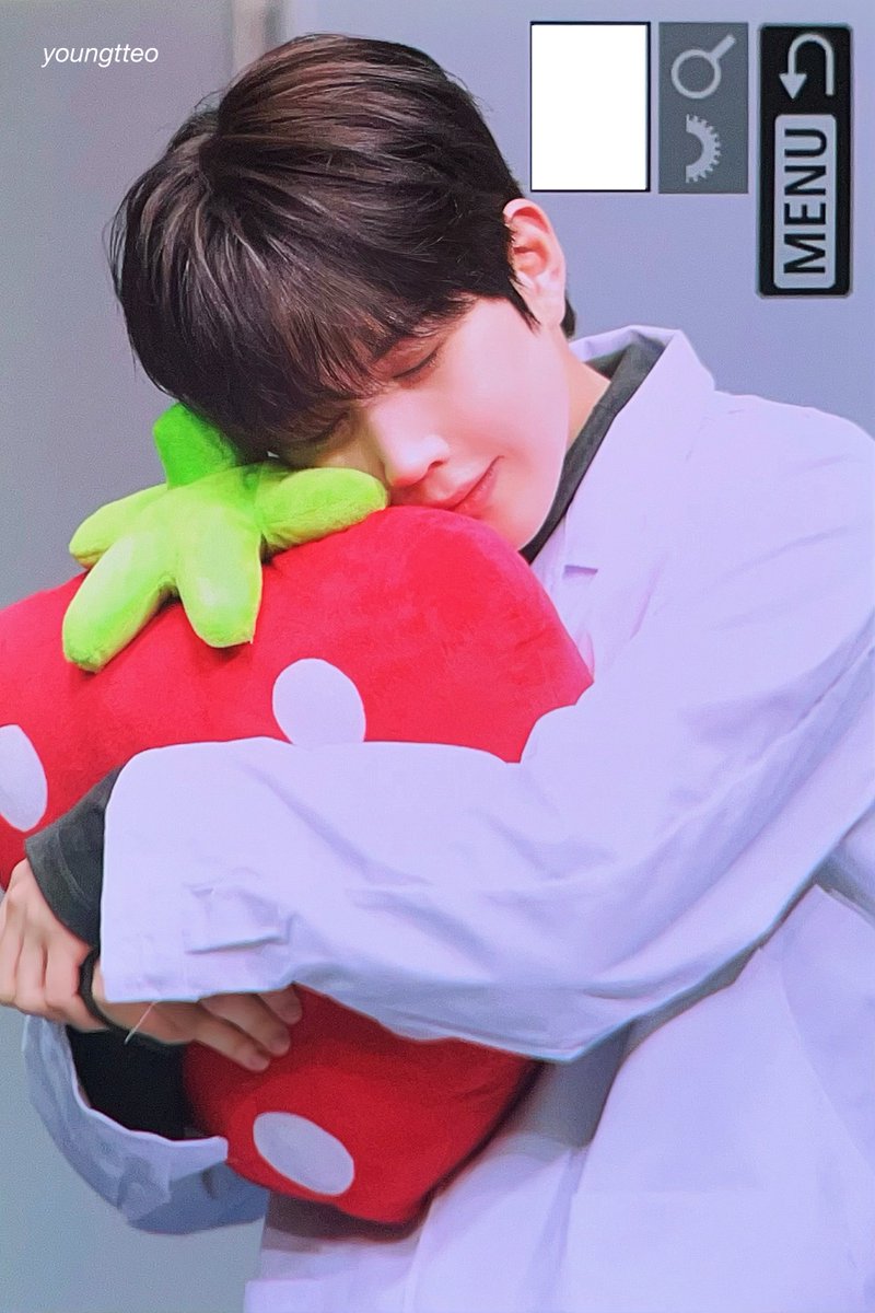 MELL໒꒱ tweet media