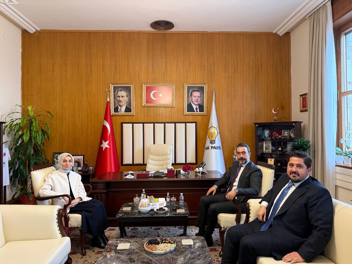 İl Başkanımız Sn. <a href="/hakanhanozcan/">Hakan Han ÖZCAN 🇹🇷</a>, İl Başkan Yardımcımız Sn. <a href="/Korkutataserkan/">SERKAN KORKUTATA</a> ile birlikte AK Parti Grup Başkan Vekilimiz, Ankara Milletvekilimiz Sn. <a href="/leylasahinusta/">Dr. Leyla Şahin Usta 🇹🇷</a> ’yı ziyaret etti.