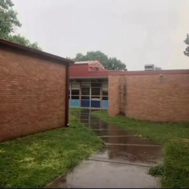 Moongazer tweet media