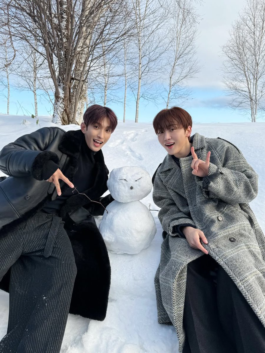 kwansources's tweet image. SK 🩵 DK