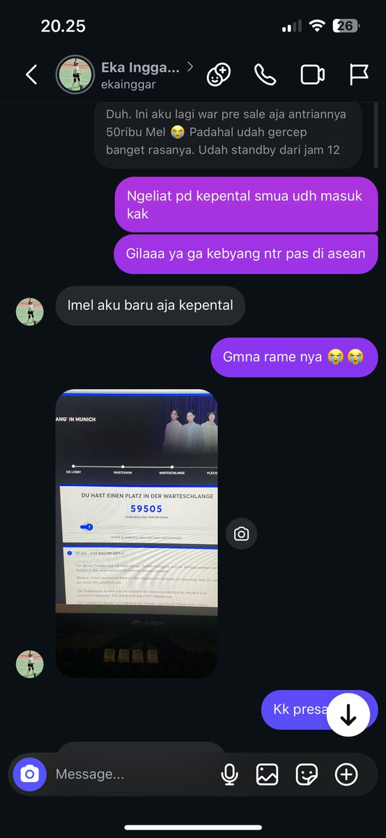 imeelFM's tweet photo. Aku chatan sm kawan aku yg tinggal di eropa lagi war tiket BTS pdhal katanya sinyal disna udh kenceng bgt dan tetep kepental gilaaaaaa se war apa lagi nnti di asean😭😭😭😭 https://t.co/pj6U8AGG4n
