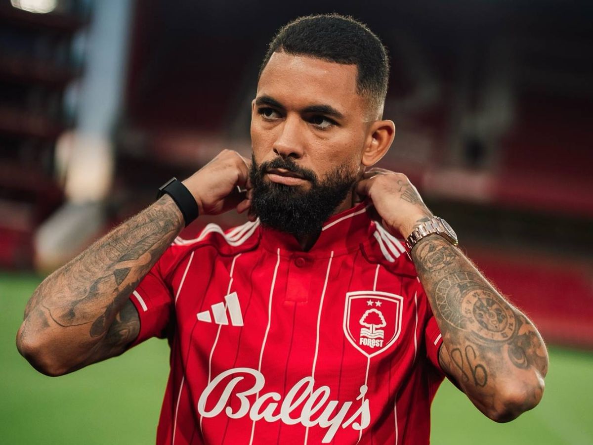 🚨❗️Douglas Luiz is viewed as a good fit for Liam Rosenior’s side, adding quality and depth to their midfield as they challenge in the league, Champions League, FA Cup and League Cup.

(<a href="/David_Ornstein/">David Ornstein</a>) #CFC