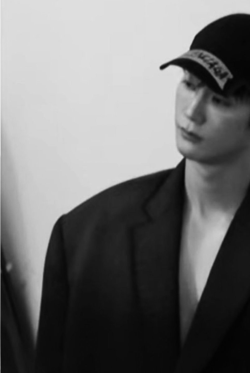 zummerinflavor's tweet image. 🦊🫳🏼

#fforce_