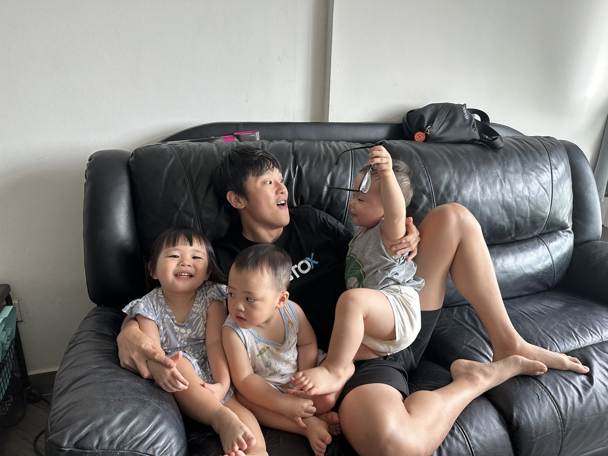 What advice would I give myself 15 years ago?

A young colleague asked me this yesterday. She wanted guidance.

I don’t think I’m a great teacher. I’m not the most patient but one thing came out instinctively:

Understand yourself before you try to conquer the world.

15 years