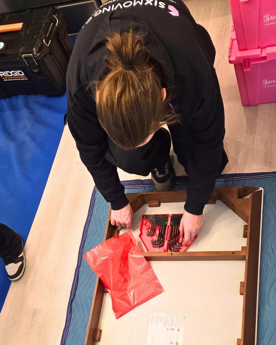 six_moving's tweet image. We’ve got the right tools for every move! 🪛💪

#SixMoving #TorontoMovers #HandyTools