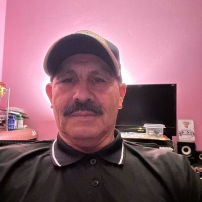 HuertaChicas's tweet photo. #NewProfilePic https://t.co/xFUodF24ZY