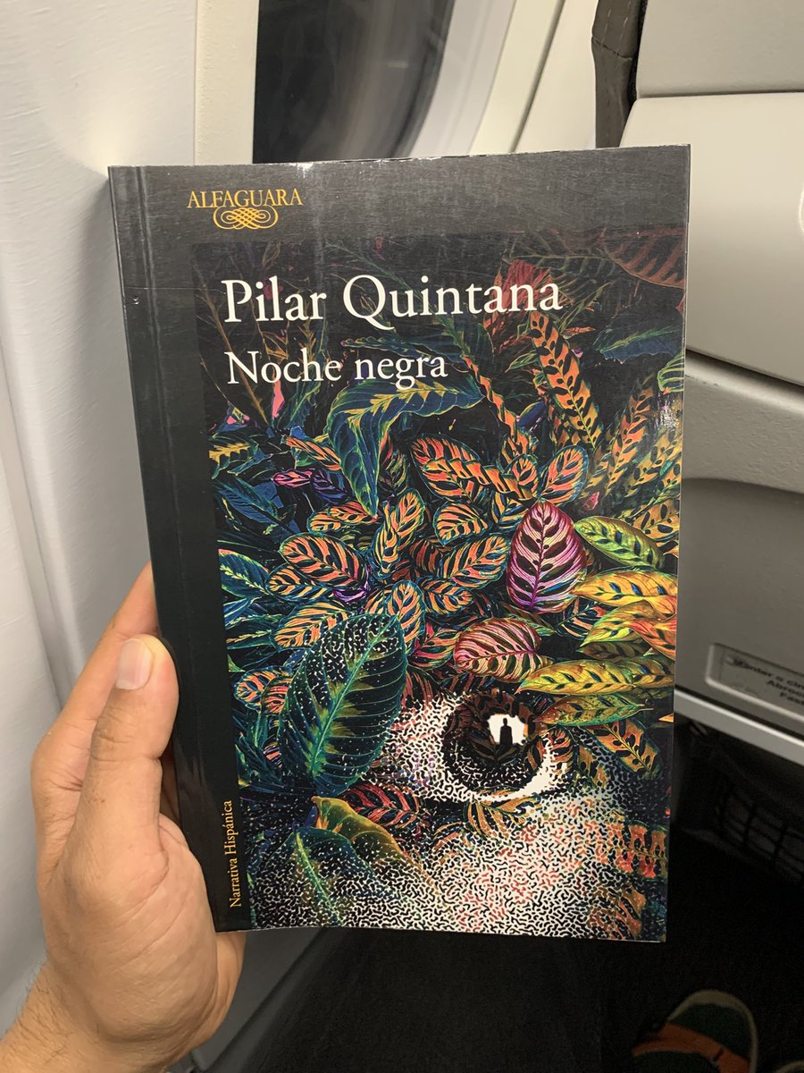Adquirí este libro en Punta Arenas, al fin del mundo, y su selva me atrapó casi tanto como a Rosa y su memoria oscura. A Pilar Quintana siempre quiero volver y este libro, con un cierre magistral, confirma mi gusto y admiración. Gracias, <a href="/pili_quintana/">Pilar Quintana</a>!