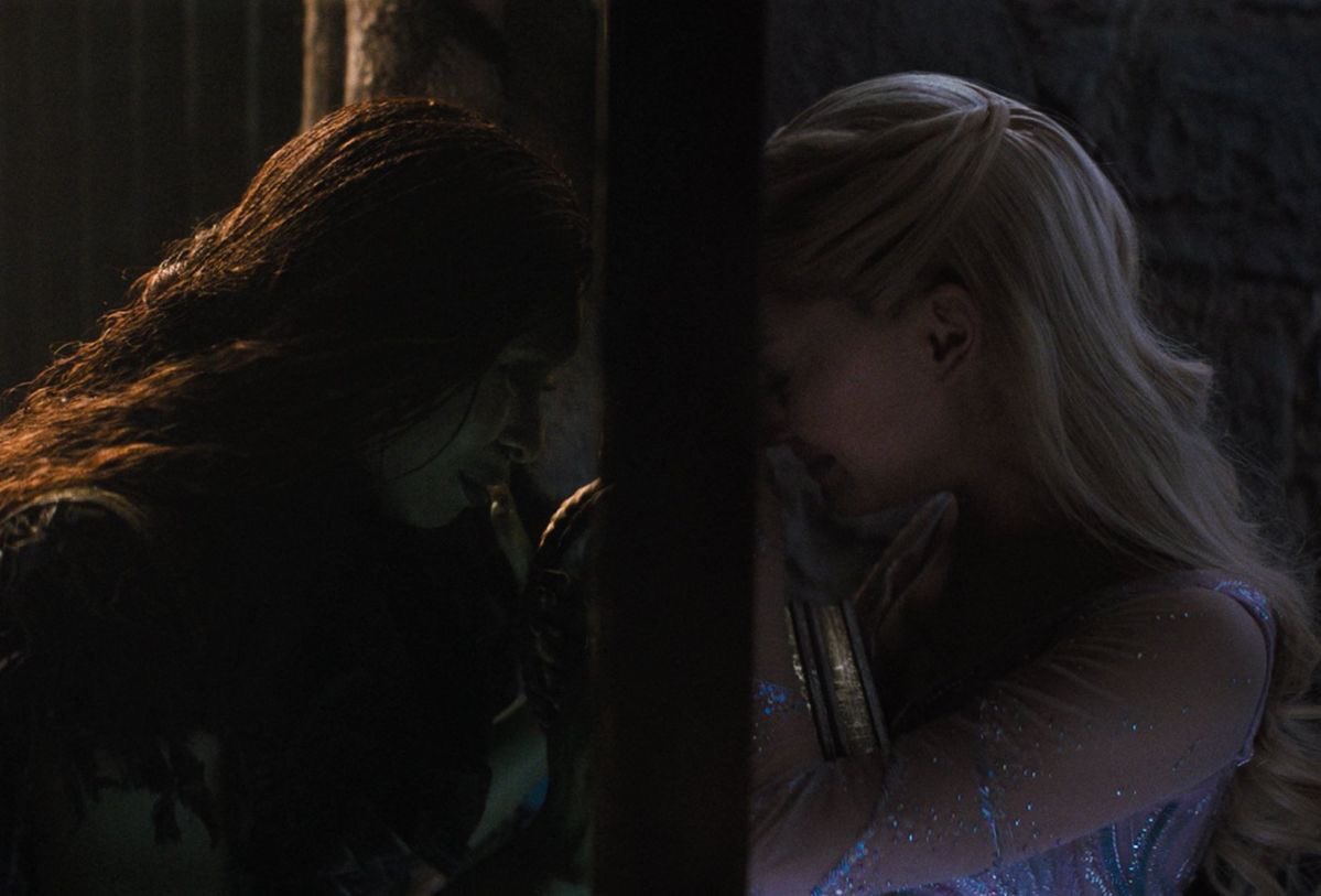 lemonlyyy__'s tweet image. mind you the Wicked For Good cinematography was INSANE