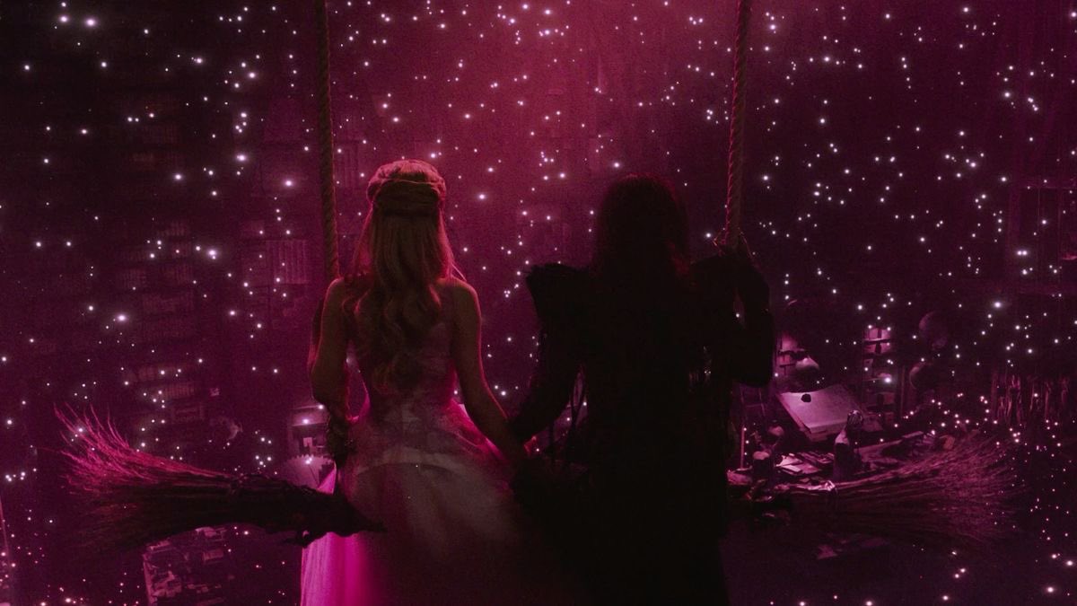 lemonlyyy__'s tweet image. mind you the Wicked For Good cinematography was INSANE