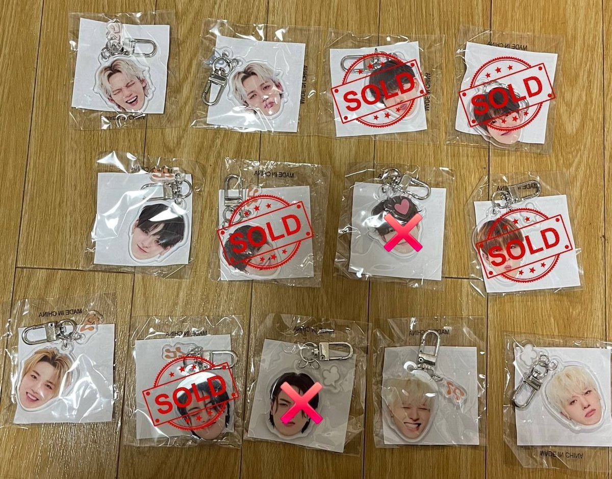 yrsnshinee_'s tweet photo. Emotional keyring

Hyunsuk - RM22 ea
Doyoung, Junghwan - RM23 ea
Yoshi - RM25

📌 exc ems and local postage

#pasarTREASURE 트레저 양도

Claim here : https://t.co/n8M8baseSR https://t.co/wYfiE5G2DK