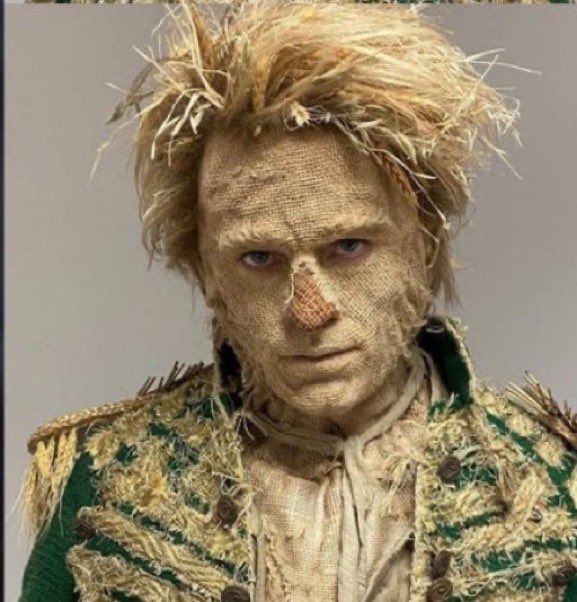 wickedcomfort's tweet image. no words.