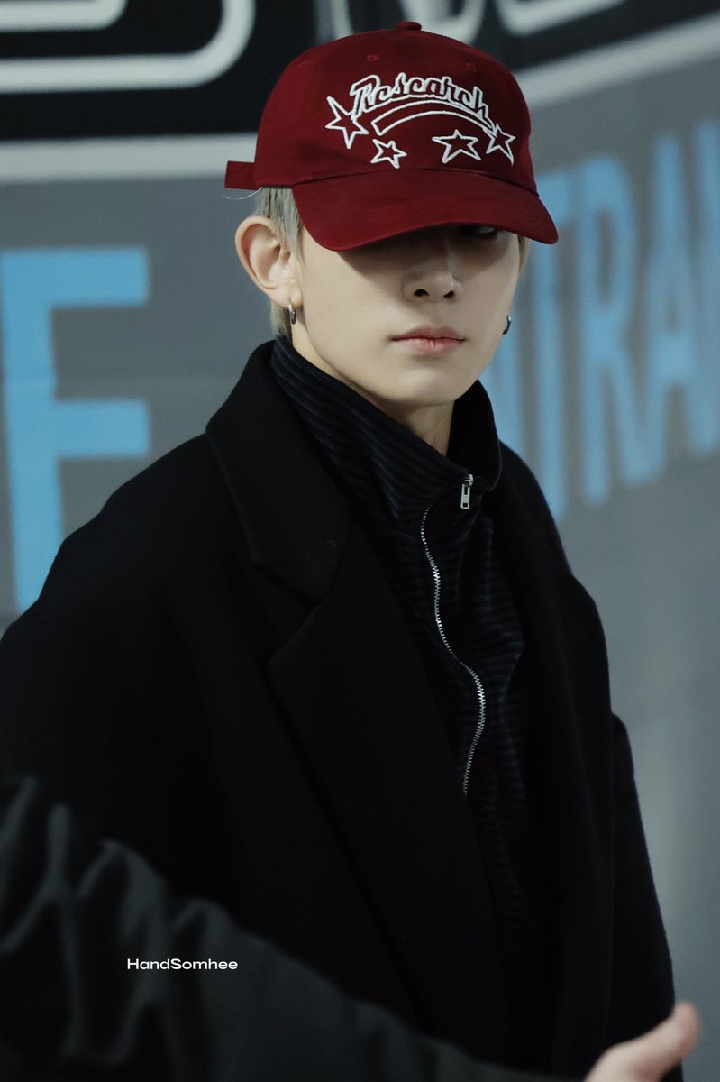 HandSomehee tweet media