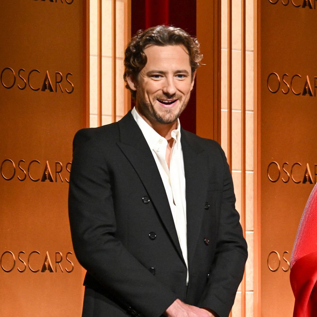 pullmancrave's tweet photo. Lewis Pullman captivates the audience at the 98th Oscar nominations. https://t.co/UBHK8UDHkJ