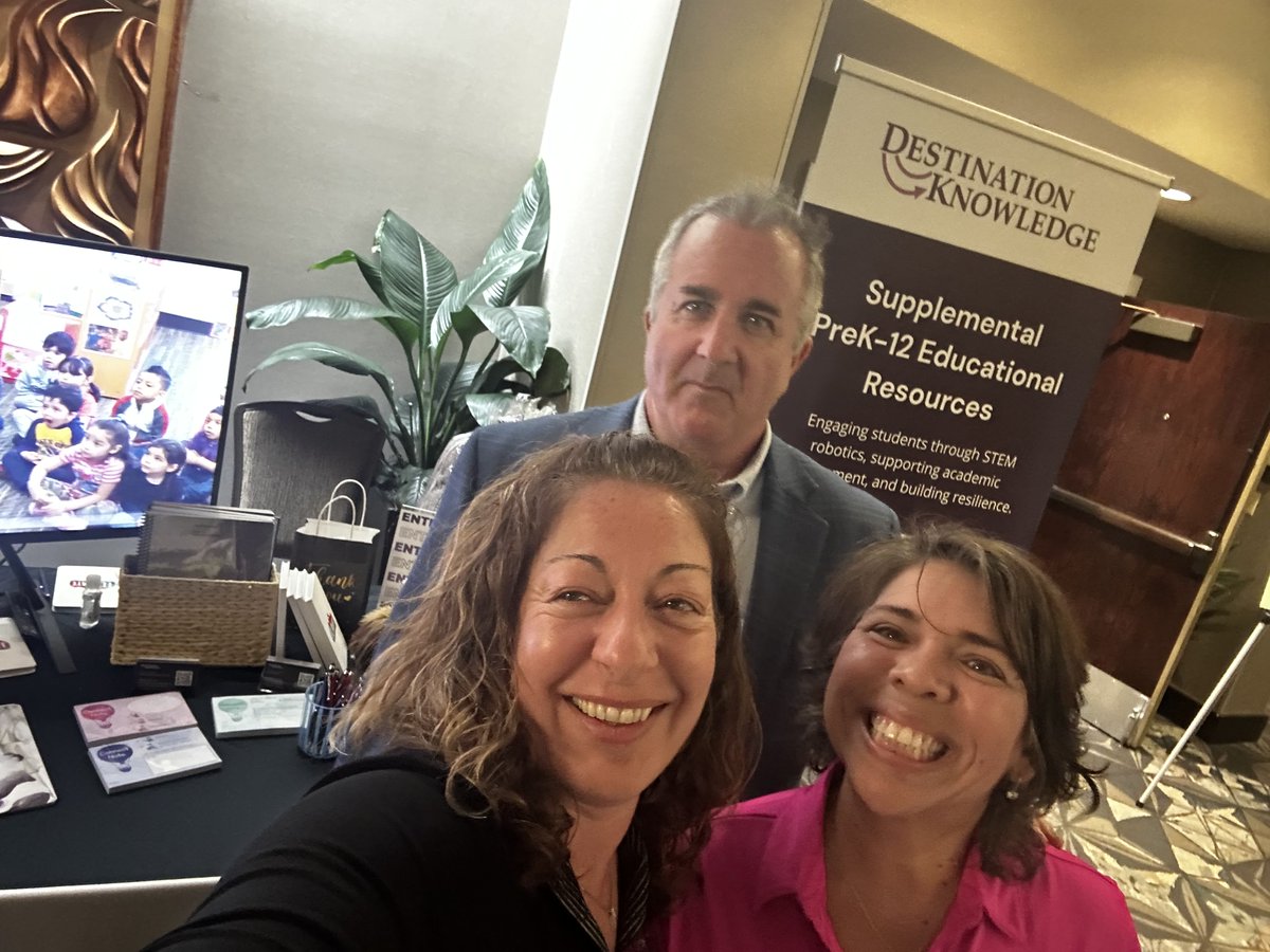 Good morning from Cali, Linda, and Matt 😁 Today’s the final day at the Florida CASE Winter Leadership Institute. As a Gold Sponsor, we’re honored to be part of a conference celebrating 50 years of IDEA and looking ahead.