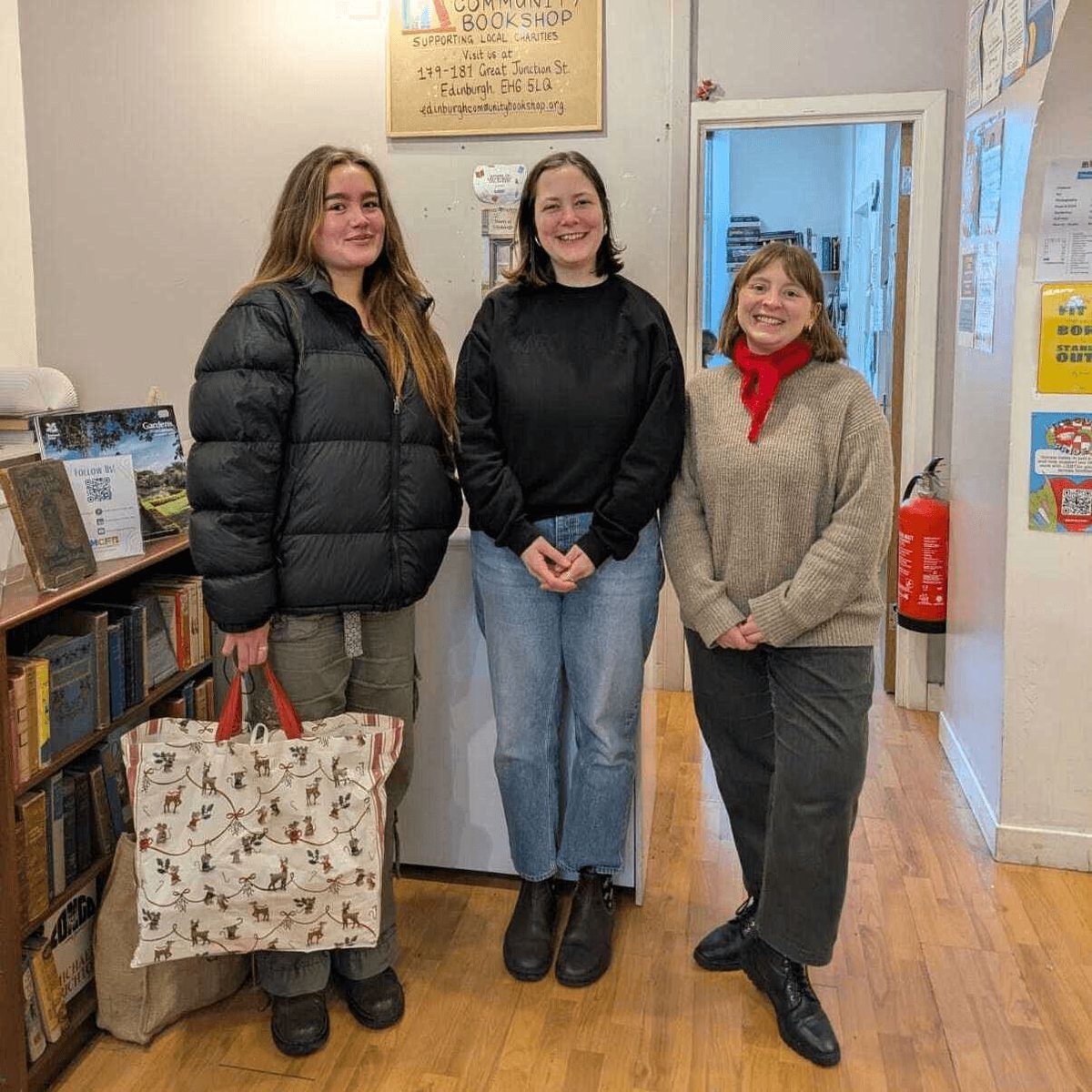 _SOHTIS's tweet image. Big thanks to @EdiCommBookshop for donating loads of brilliant books! Clients love to sit and read in the peace of our Hub and practice their English! Connections with local businesses is so important to us! Any SME’s out there interested in collaborating, get in touch!!
