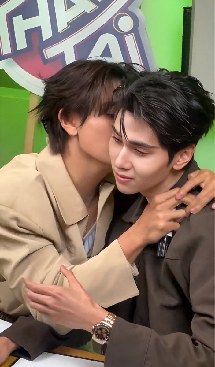 mysunflowerJD_'s tweet image. What is wrong with them I can’t omg SCREAMING LIKE CRAZY FOR THIS

#DareYouToDeathEP5