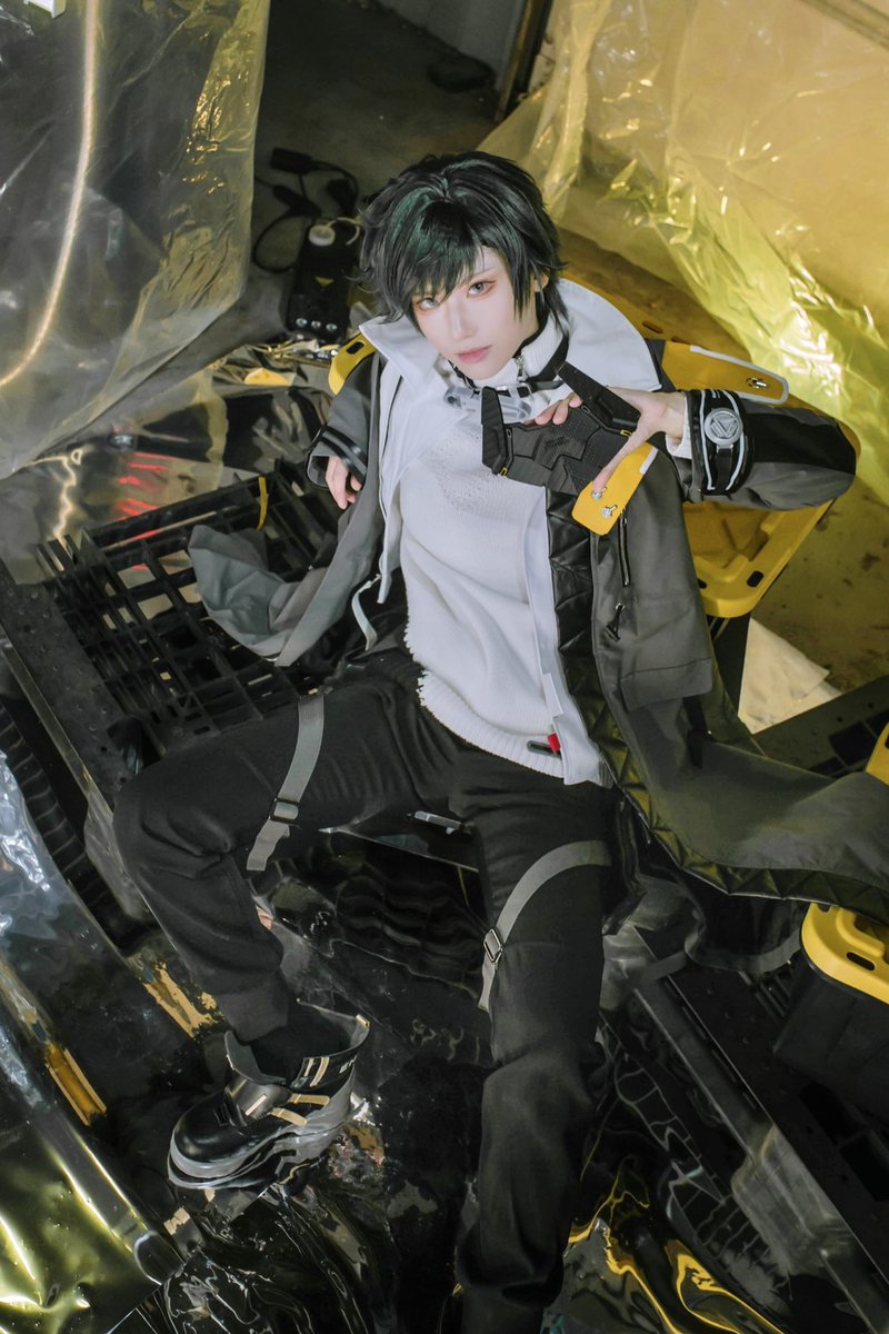 Syu803's tweet photo. Arknights: Endfield is now live worldwide, officially released on January 22. 🎉

I’ve already begun my journey in Endfield, I hope you’ll dive into Endfield and enjoy it as much as I do!

Male Endministrator

#ArknightsEndfield #ZerothDirectiveCC #EndfieldCreators #cosplay https://t.co/p7vOIE1o8A