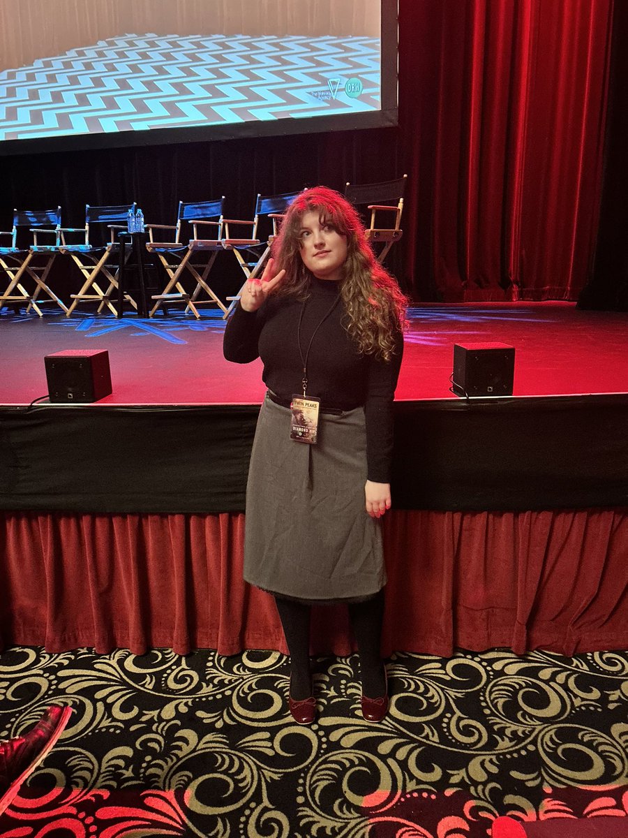 lesbianthy's tweet image. waow