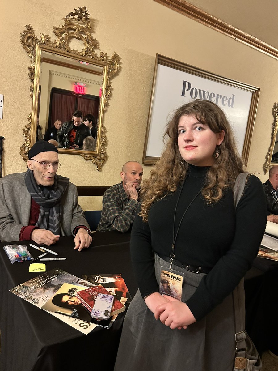 lesbianthy's tweet image. waow