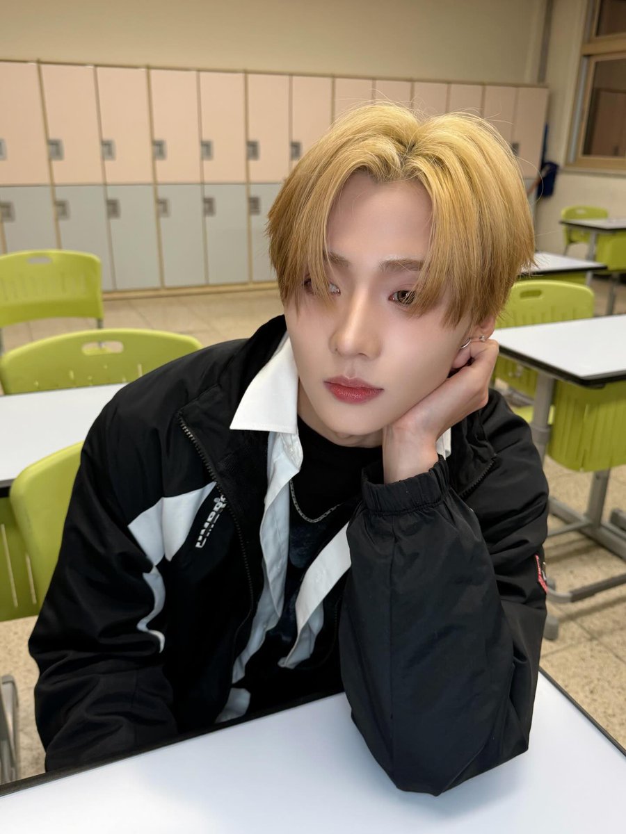 kimiforsw's tweet image. 250122 알디원 인스타 #상원 

🧑‍🏫🏫📚😴
