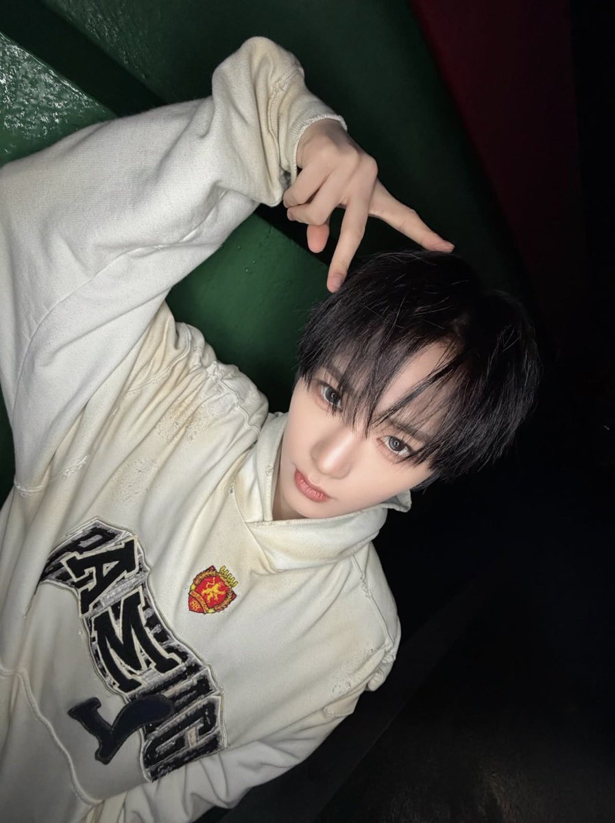 dearzhouanxin's tweet image. 260122 알디원 인스타 #안신 

🧑‍🏫🏫📚😴