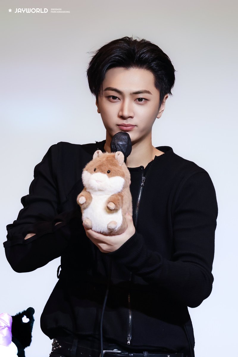 JayWorld tweet media