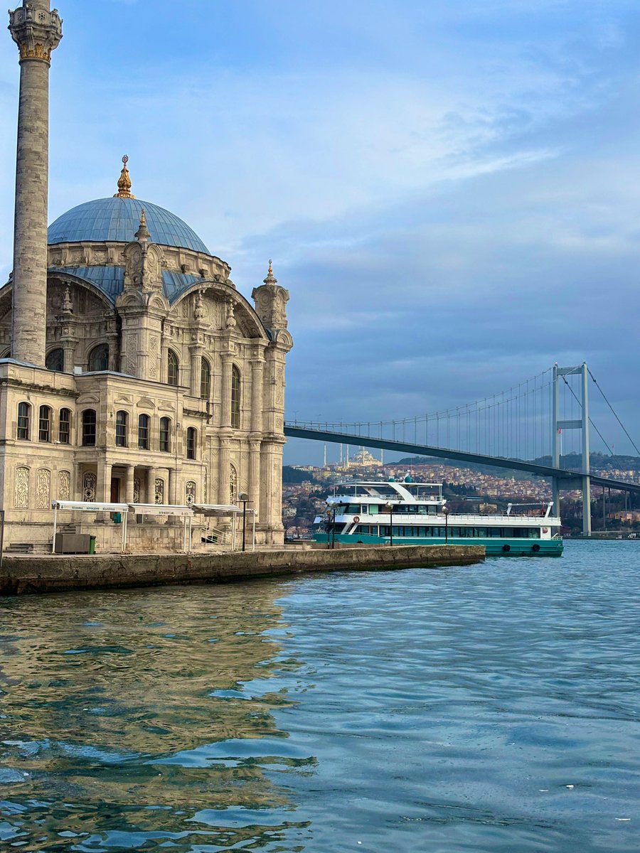 btlcnbb24's tweet photo. #Ortaköy https://t.co/uu3krrv2iL